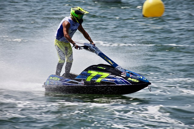 弗拉霍维奇面临长时间休战，意媒：尤文正在关注吉拉西